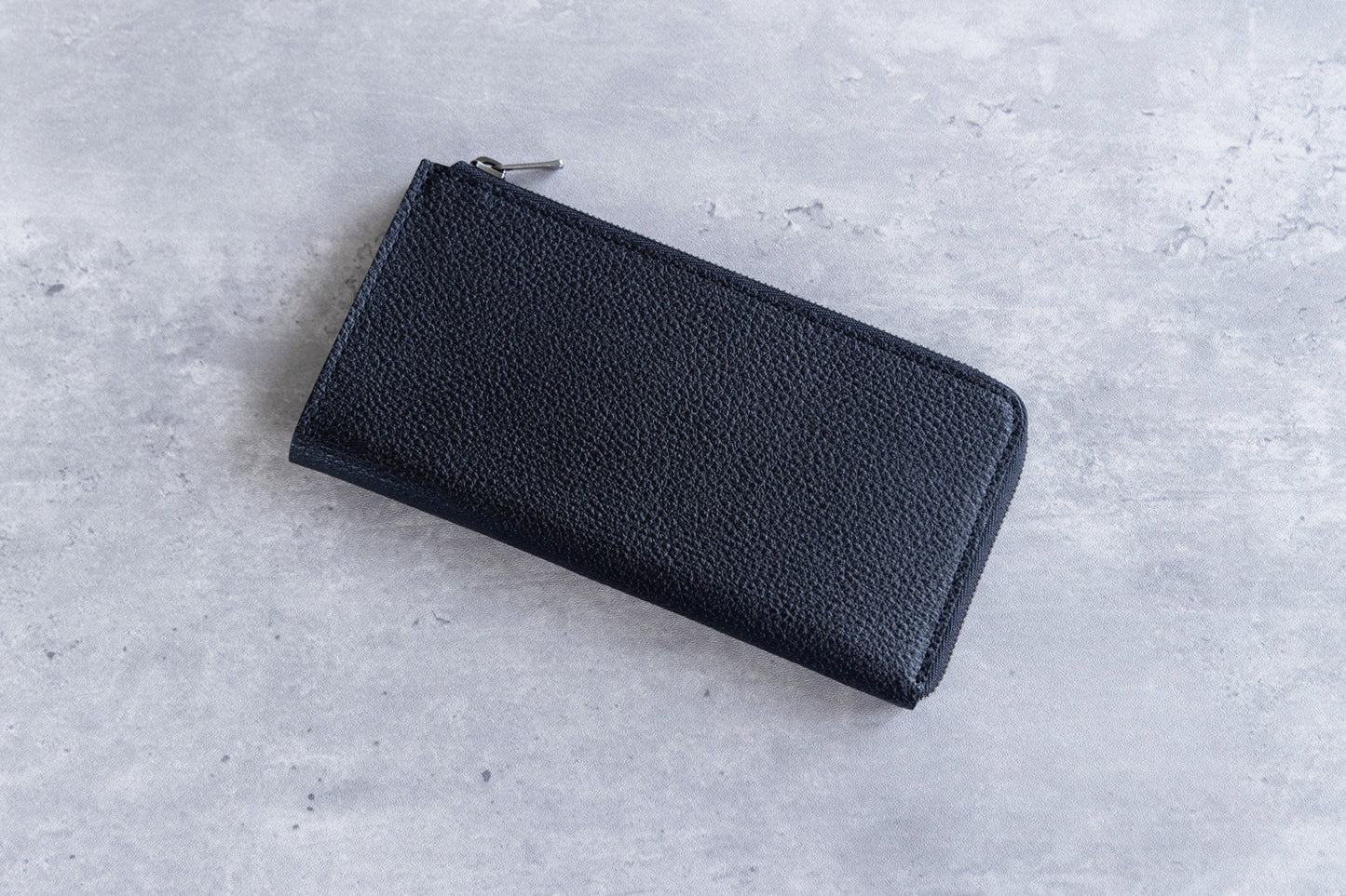 il modo ZIP concept 水濡れ、傷に強い!最小を目指した長財布