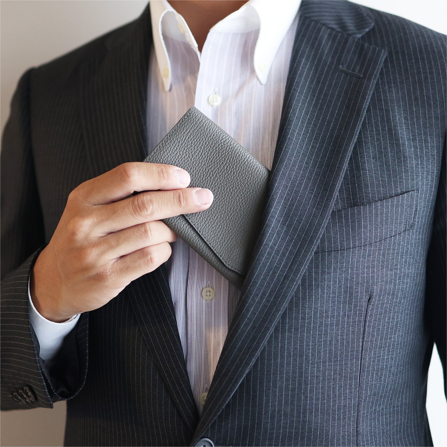 水濡れや傷に強くなった!最小を目指した長財布「il modo concept」