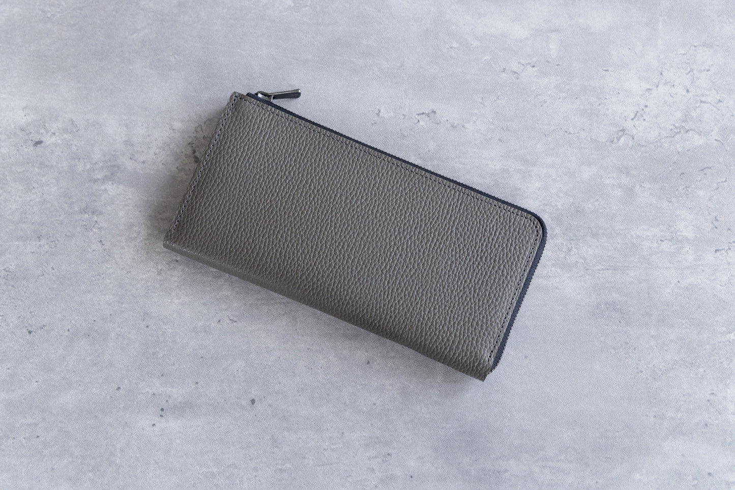 il modo ZIP concept 水濡れ、傷に強い！最小を目指した長財布