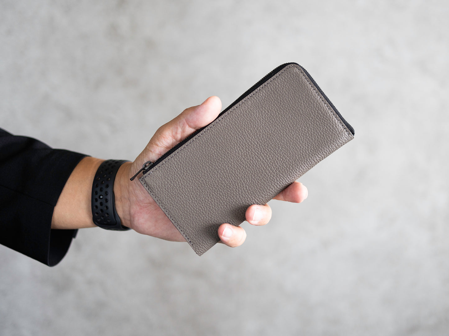 il modo ZIP concept 水濡れ、傷に強い！最小を目指した長財布